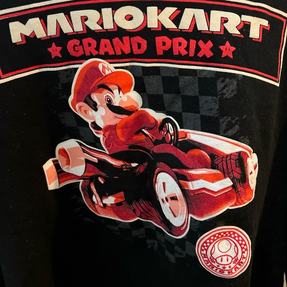 Universal Studios Super Nintendo World Mario Kart Ladies Crop Top size 2XL - Picture 2 of 6